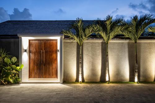 Villa with Private Pool image 4