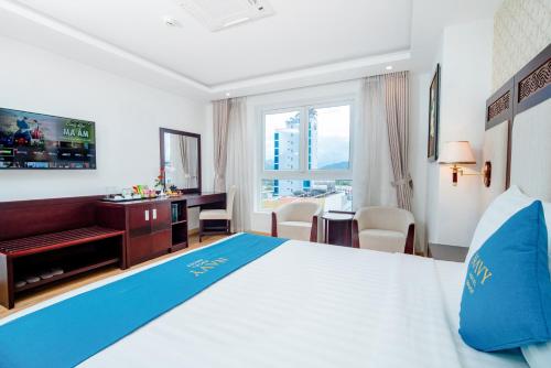 Deluxe Double Room image 10