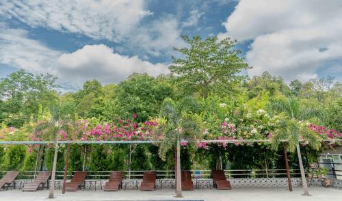 Hotel Quick Twenty and Riverside Pvt Ltd in Namarjung