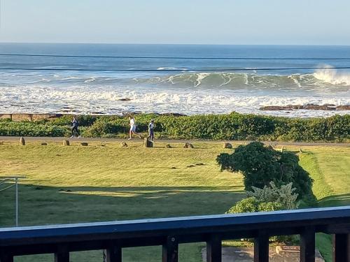 Beach Rock Cottage in Kidd's Beach