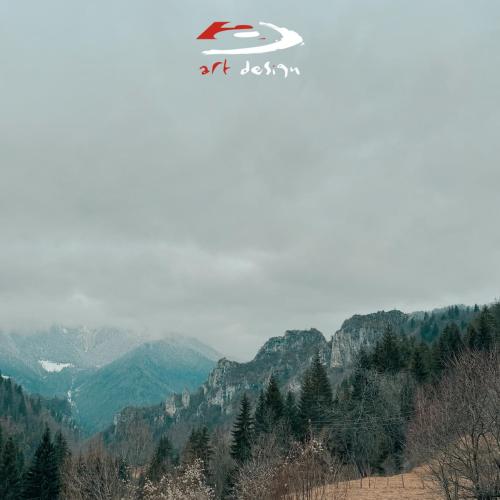 Whispering Pines Villa in Lumbardh