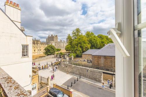 Charming Studio with Stunning Windsor Castle Views - By Tempstay, Windsor (zdjęcie 3)