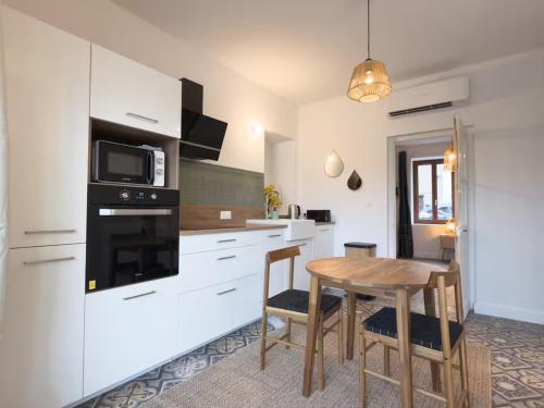 Konyha, Immeuble 3 Hébergements Entre Dombes et Saône (Immeuble 3 Hebergements Entre Dombes et Saone) in Creches-sur-Saone
