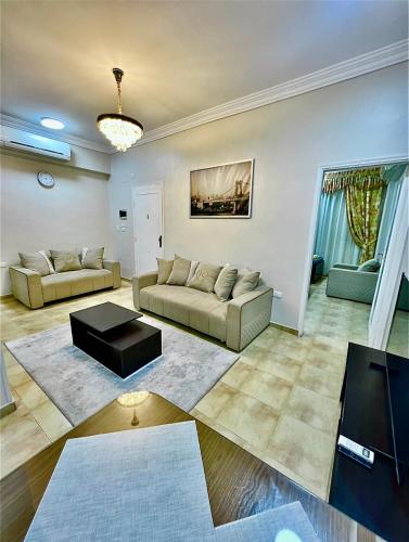 2 bedrooms, 4 beds