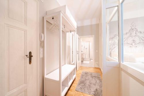 White Flat by GrazRentals with cool location & free parking, Graz (photo 3)