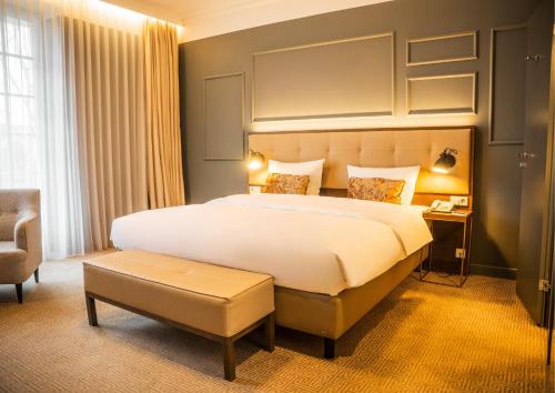 1 queen bed