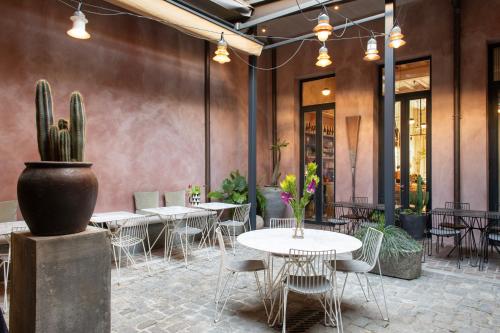 บริการและสิ่งอำนวยความสะดวก, โรงแรมบรัมเมล (Hotel Brummell) near มงจูซ