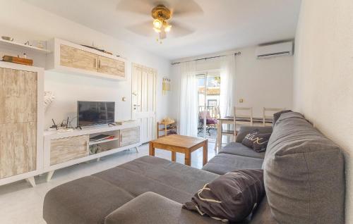 Two-Bedroom Holiday Home room in Amazing Home In Orihuela