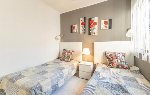 Two-Bedroom Holiday Home image 4