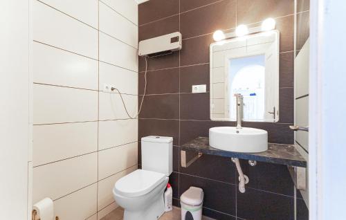 Two-Bedroom Holiday Home image 2