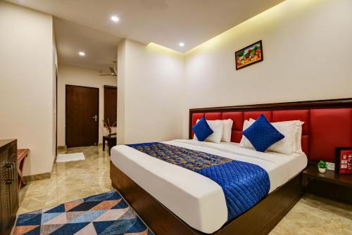 room detail thumbnail 0