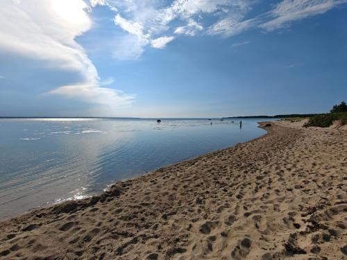 Strand, Retrohõnguline suvila saunaga Laulasmaal, privaatne puhkus mere lähedal (Retrohonguline suvila saunaga Laulasmaal, privaatne puhkus mere lahedal) in Laulasmaa