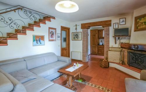 Lovely Home In Careggine in Careggine