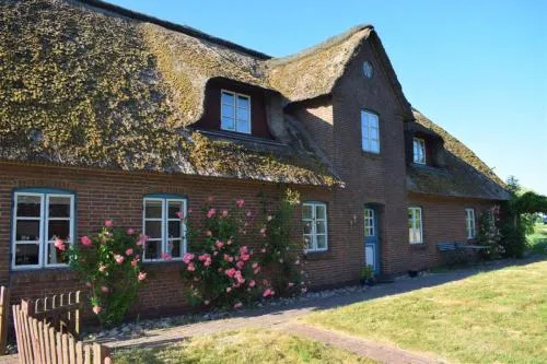 Ferienwohnung Sönke-Nissen im Reetdachhaus Bongsiel in Ockholm, Deutschland