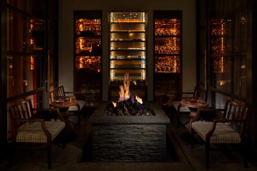 King Room image 2