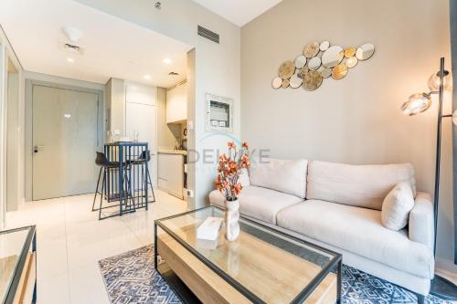 Facing the Dubai Water Canal 1BR, Minutes from Metro with Easy Downtown Access, Zada Tower, Business Bay by Deluxe Holiday Homes, Dubaï (photo 8)