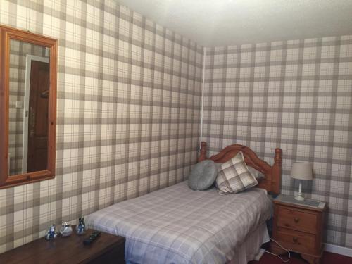 Tarrareoch Guest House - image 10