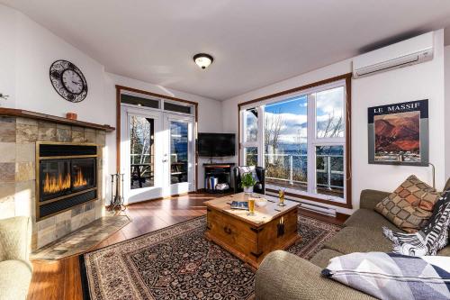 14 guests with SPA - Chalet LaPaix-Ski in Petite-Riviere-Saint-Francois (QC)