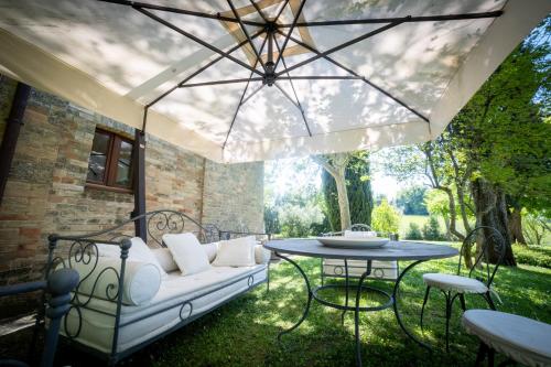 Dārzs, Borgo Sorbatti Country House in Loro Piceno