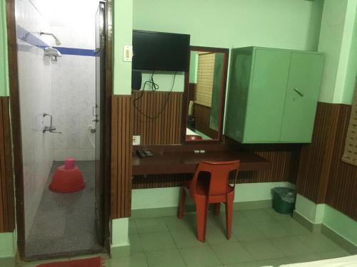 VALLI HOTEL - image 3