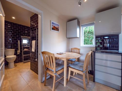 One bedroom bungalow with private garden at Parkland, near Kingsbridge in Churchstow