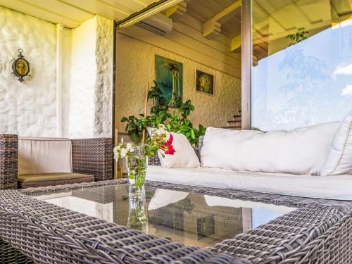 Apartment Penthouse Deluxe Galerie 2 stockig by Interhome in Parkvillage Seethurn