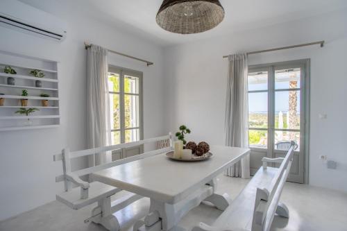 Villas Agia Irini Cove in พาราสโพรอส