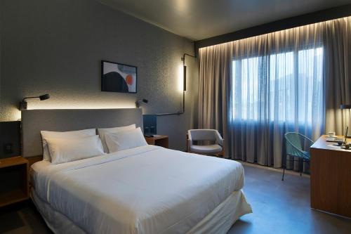 特雷斯菲蓋拉斯阿雷格里港諾富特酒店 (Novotel Porto Alegre Tres Figueiras) in 阿雷格里港郊區