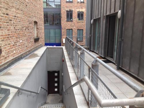 Campbell Square Apartment 3, Liverpool (photo 9)