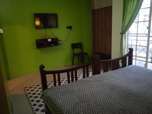 Deluxe Double Room with Balcony image 7