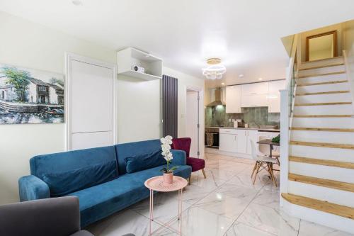 GuestReady - Centrally located house in Poplar chambre d'hôte All Saints DLR Station