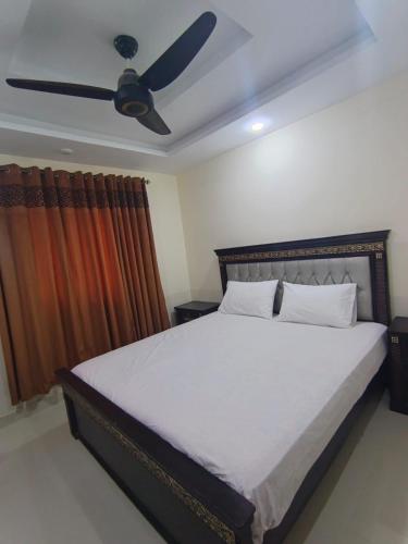 Hotel Lavish Inn - image 11