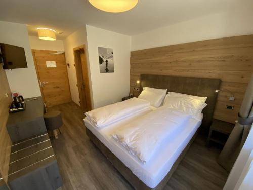 2 twin beds