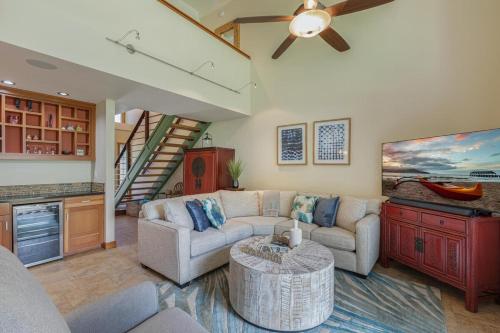 Puamana 19C condo