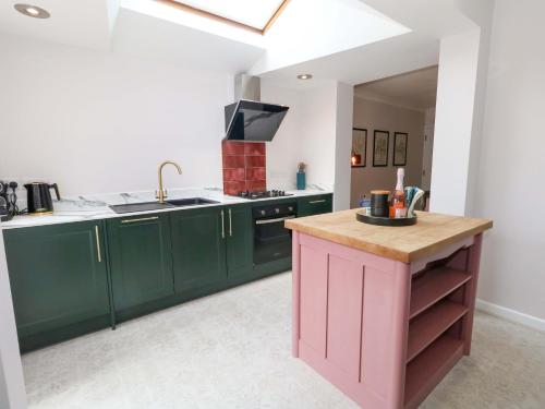 Otter Cottage - image 4