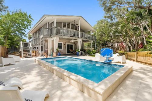 Beachside Cabana Walk to Beach Dog Friendly in St. Augustine, USA