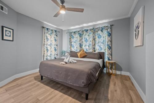 Stylish 2BR Saltwater Pool near Menil Gyűjtemény