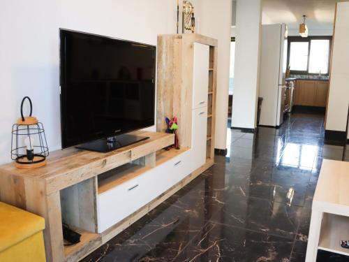Apartment les Gemeaux by Interhome in 勒卡內