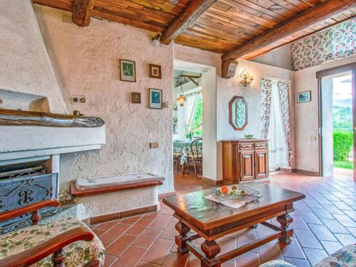 Holiday Home Casa dei Ciliegi by Interhome in Camporgiano