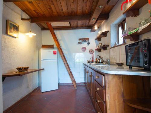 Holiday Home Casa dei Ciliegi by Interhome in Camporgiano