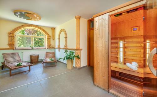 Szauna, Gosztola Gyongye-az erdo szallodaja in Gosztola