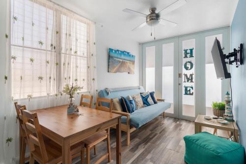 Cozy Studio 2 minutes to the Beach Free Parking in Luquillo