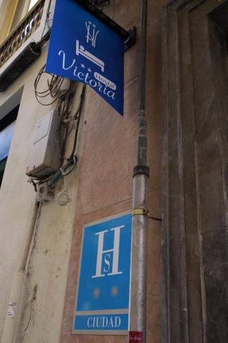 Hostal Victoria - image 8