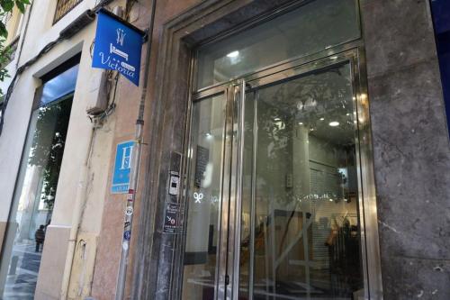 Hostal Victoria - image 4