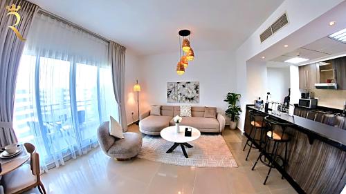 Al Reef Cozy 1BR with Pool and Serene Vibes in Abu Dhabi International Airport
