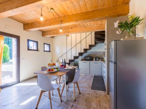 Holiday Home Il Fienile di Leo by Interhome in Кастель Сан Джіміньяно