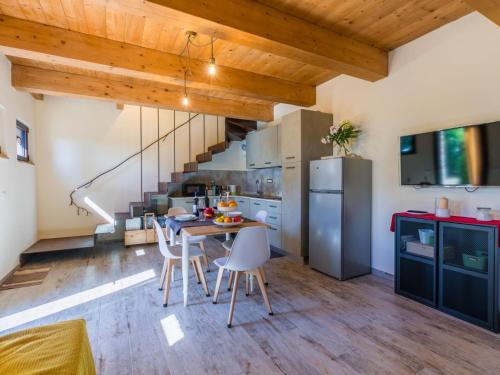 Holiday Home Il Fienile di Leo by Interhome in Кастель Сан Джіміньяно