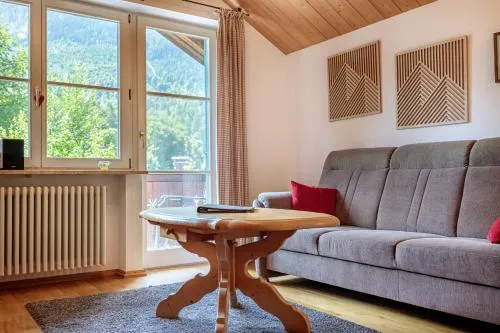 Alpenkräuter in Grainau, Deutschland