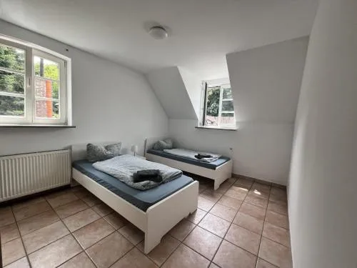 13 Worker Apartments - Single Beds - Free Parking - 10 min Cologne-City in Köln, Deutschland