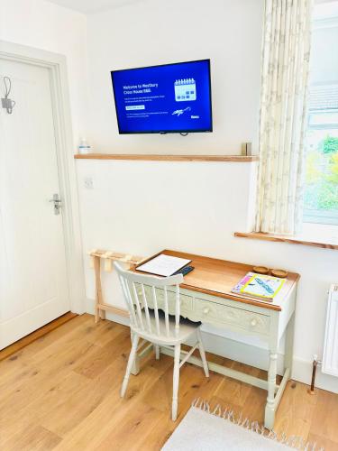 Westbury Cross House Bed & Breakfast Room Type - King Room